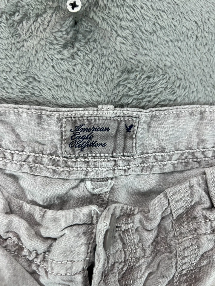 Pantalones cortos cargo American Eagle para mujer 0 utilitarios beige mezcla de lino tiro bajo 29x6 Foto 3 de 4