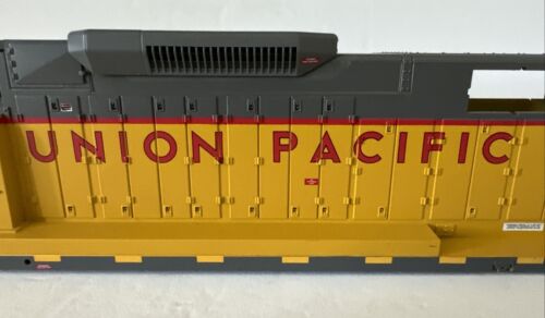 MTH Locomotive Union Pacific Diesel #1083 Shell Only O Gauge Scale 1:48 2015 - Picture 8 of 16