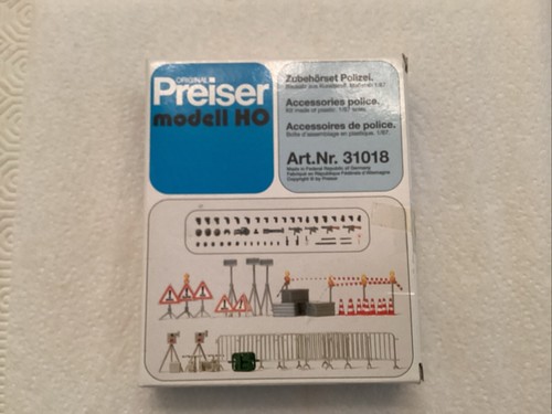 Preiser 31018 HO Police Accessories