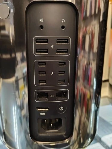 Apple Mac Pro A1481 (2013) Xeon E5 3.7GHz,24GB RAM,1TB SSD,Dual AMD FirePro D300