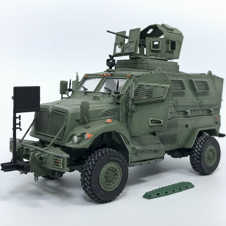 【オンライン限定商品】  1/72 COLLECTION FT US Anti Resistant Mine MaxxPro M1224 完成品