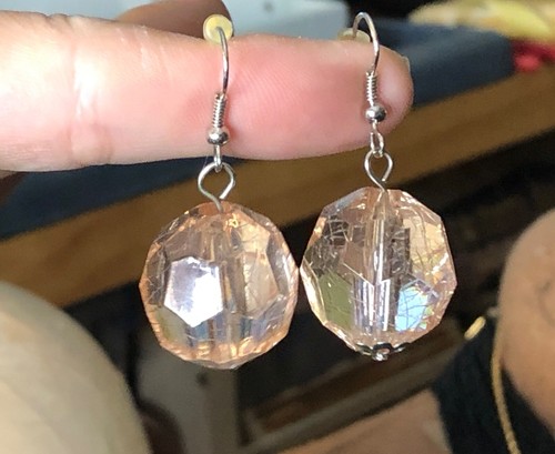 VTG 90s Chunky Faceted Champagne Acrylic Dangling Bead Balls Pierced Earrings - Picture 1 of 12