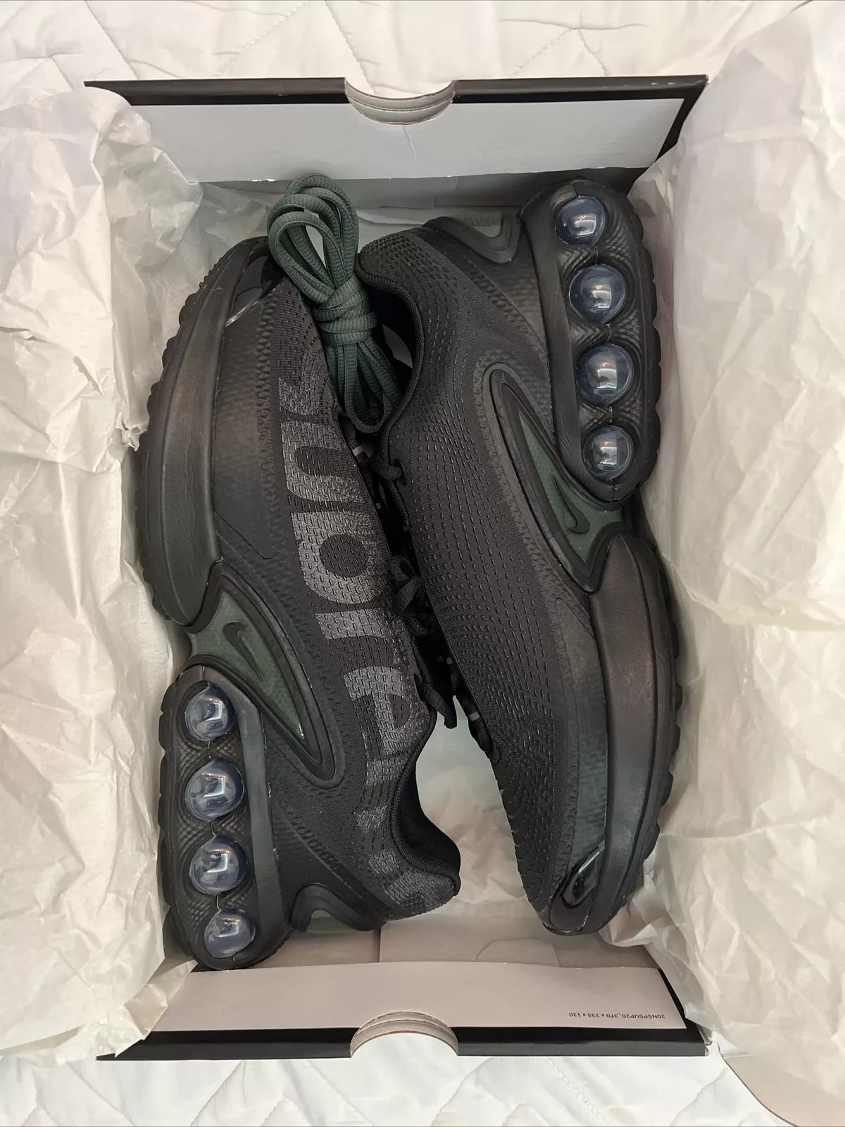 Taille 13 US Nike Supreme x Air Max DN jade galactique noir avec boîte   Expédiés des États Unis