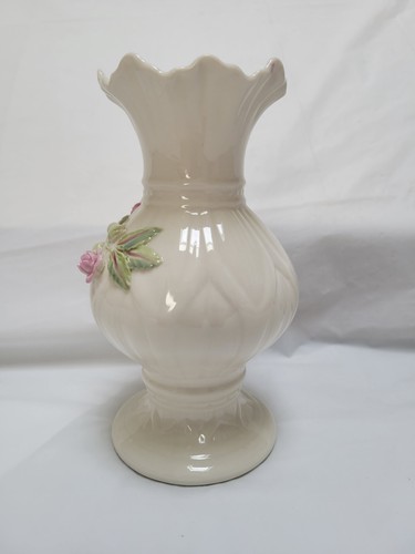 Belleek Ireland 6.5" Fluted Vase with Pink Roses and Leaves - Hand Painted - Picture 3 of 8