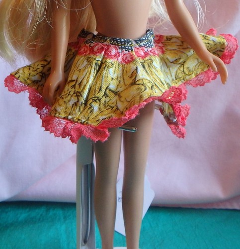 Yellow Skirt w Coral Roses & Coral Lace for 8"-10" female fashion doll SKSK66 - Picture 4 of 7