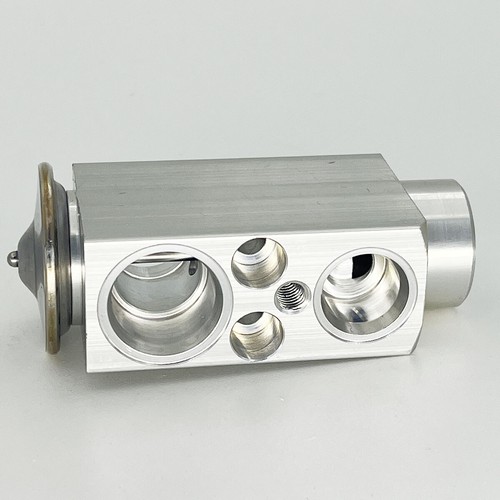A/C Expansion Valve for BMW E70/F15 X5 2007-2017 E71/E72/F16 X6 2008-2014 SUV - Picture 5 of 7