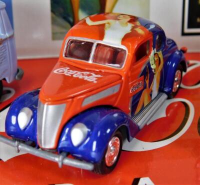ミニカー JOHNNY LIGHTNING COCA-COLA Unboxing: 20 Year Old Coca-Cola Poster Car Collection