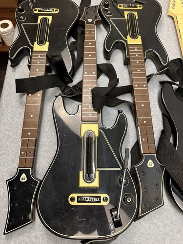 Guitar Hero Guitar Rock Band Guitar LOT Fender Stratocaster 19091 NO DONGLE READ - Picture 5 of 18