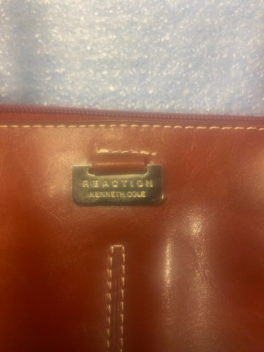 Kenneth Cole Reaction Satchel Handbag Small / Medium Red Interior Pockets Zip - Picture 4 of 4