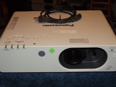 Panasonic プロジェクター　PT-430 XGA Panasonic プロジェクター PT-430 XGA