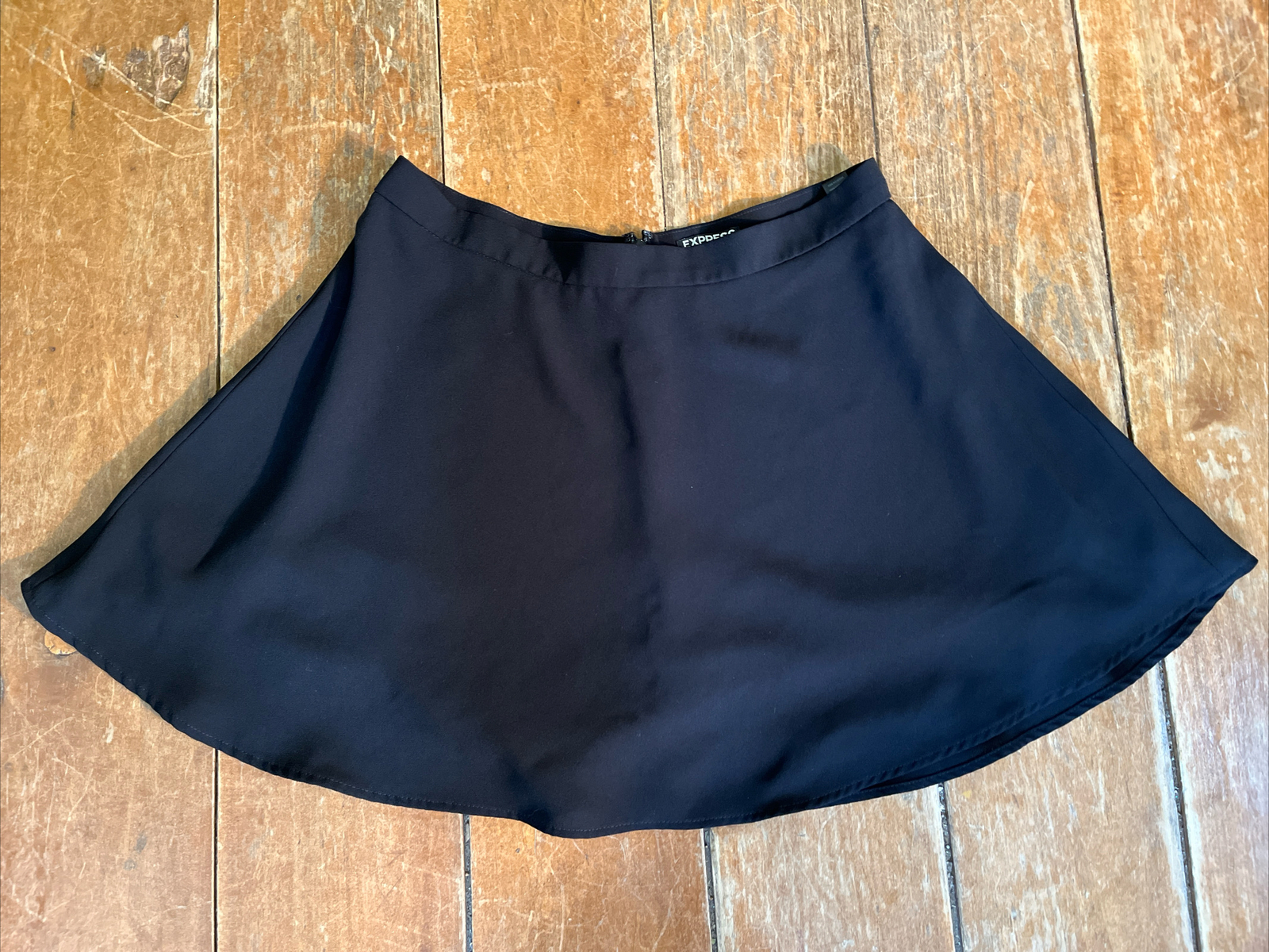Black Tennis-Style A-Line Mini Skirt - Size 12 - Express-image