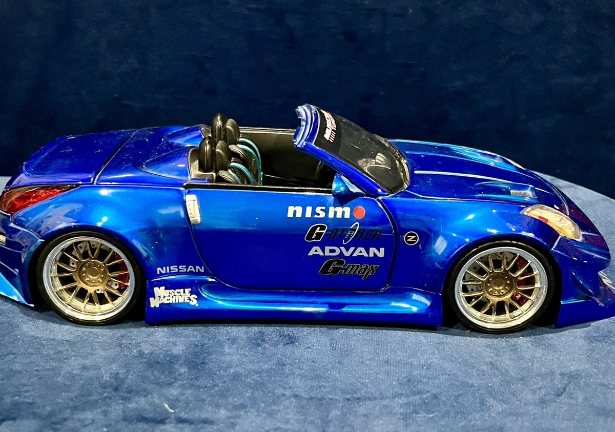 マッスルマシーン 1/18 ’04 350Z ニスモアドバンモデルカー 1/18 Nissan 350Z Nismo Diecast Car Model Muscle Machines