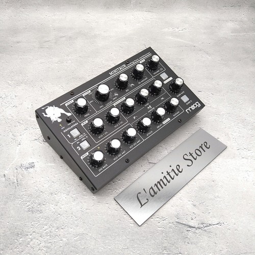 Moog MINITAUR Analog Monophonic Synthesizer Bass Black Japan 22cm 1.2kg TBP-002 - Picture 8 of 18