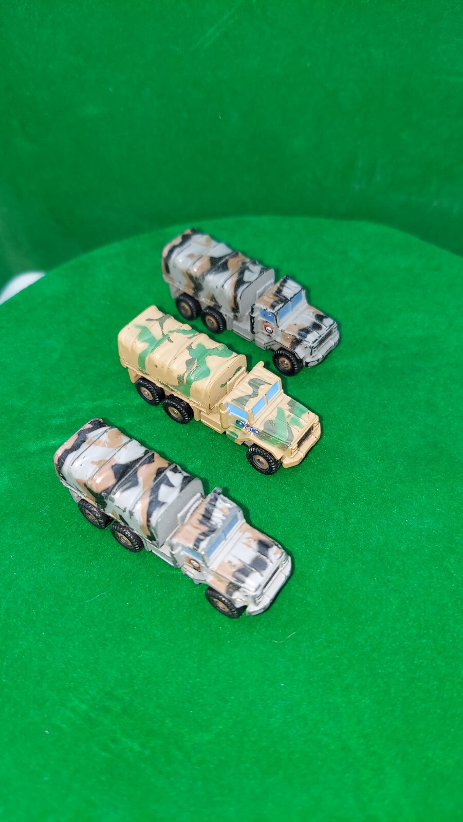 Foto 10 di 13