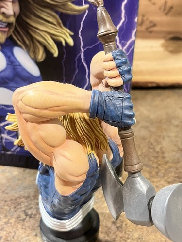 Ultimate Thor Mini Bust - Diamond Select 2003 - 1521/4000 Leggi - Foto 7 di 15