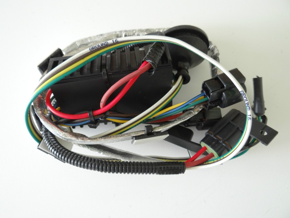 U8612 2009-2012 Hyundai Santa Fe Genuine OEM TOW HITCH PLUG & PLAY HARNESS ...