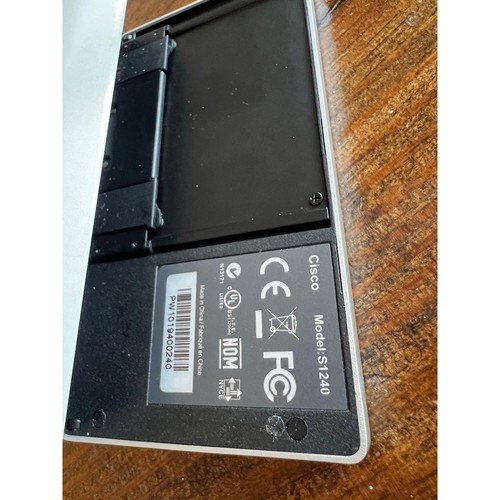 Flip Video SlideHD S1240 White Pocket Camcorder – For Parts/Not Working - Picture 7 of 8