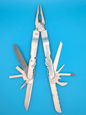 Vintage LEATHERMAN Super TOOL 200 Multi Tool! 05/05 Date Stamp!