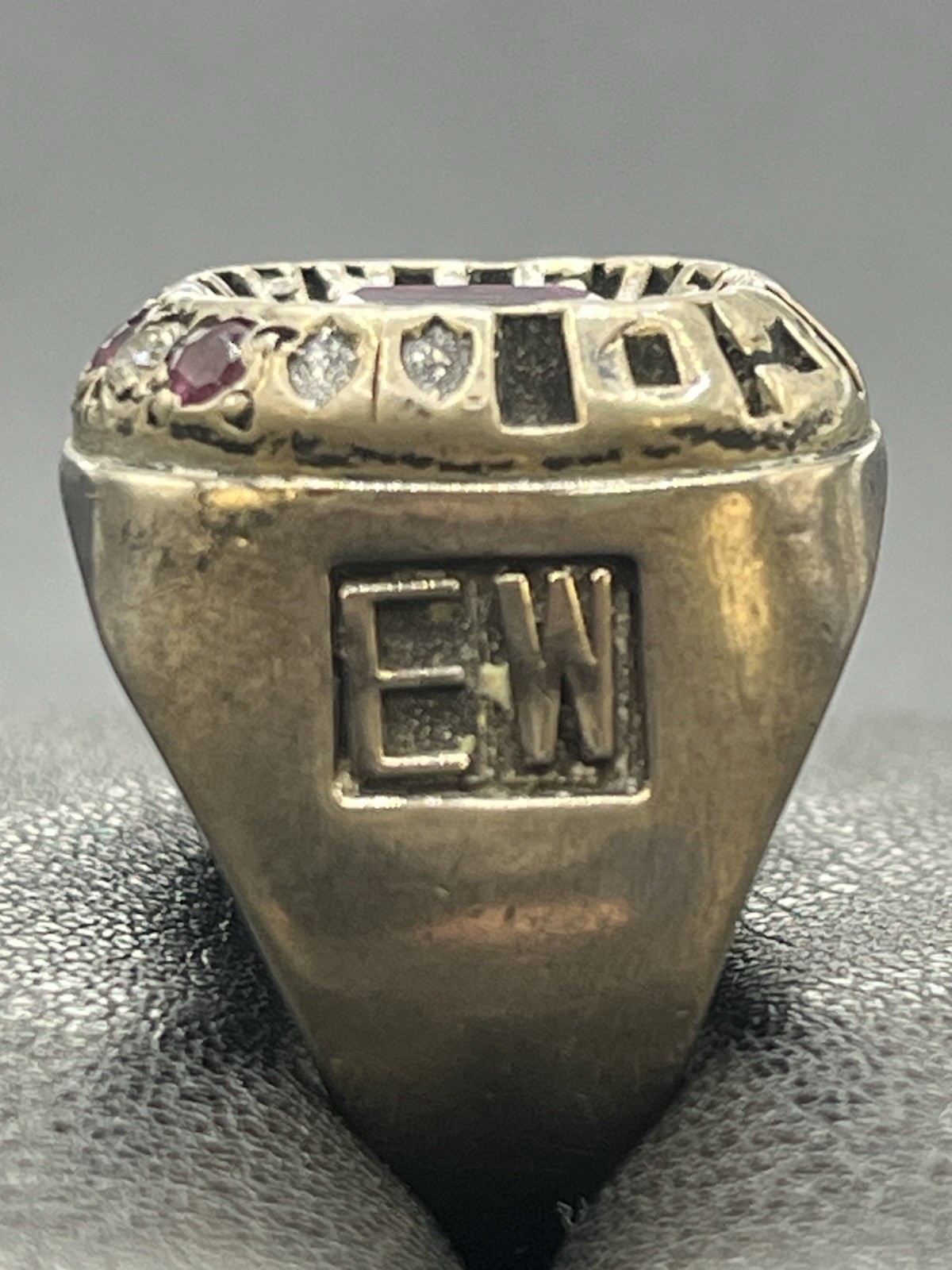 Picture 3 of 10