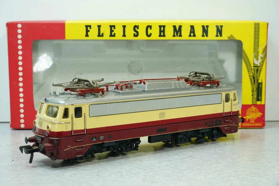 Locomotora eléctrica Fleischmann H0 1347T TEE con caja original. C-7 excelente estado Foto 3 de 4