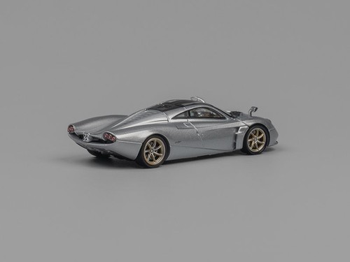 PAGANI Codalunga - silver - CM 1:64 - Foto 2 di 6