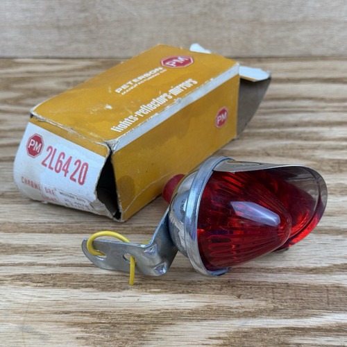 Rat Rod Vintage Beehive Cab Clearance Marker Light Assembly PM 105 RED NOS - Bild 1 von 17