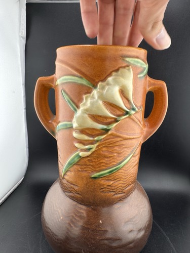 ROSEVILLE KERAMIK USA ORANGE FREESIE 126-10" DOPPELHENKEL VASE UM 1945 - Bild 6 von 11