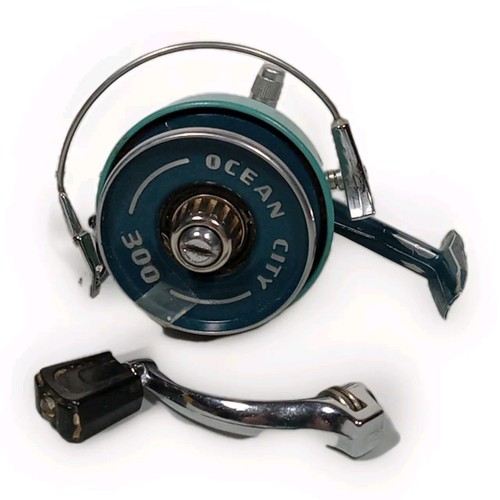 Ocean City No. 300 Spinning Reel Blue With Paperwork And Original Box - Picture 4 of 9