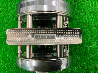 Abu Garcia Ambassadeur　5500CS ROCKET Abu Garcia Ambassadeur 5500cs Rocket Champagne Baitcasting Reel US