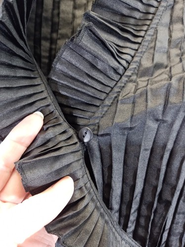 SLB Hemd Damen 12 schwarz Bluse Vintage Plissee Wickel Langarm Rüschen seitlich zum Binden - Bild 12 von 22