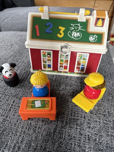 Fisher Price Little People Play N Go SchoolHouse Lunchbox Figures Furniture 2008 - Picture 3 of 10