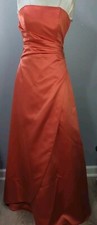 David's Bridal Size 2 Satin Strapless Gown Coral With Drape Side And Brooch D5
