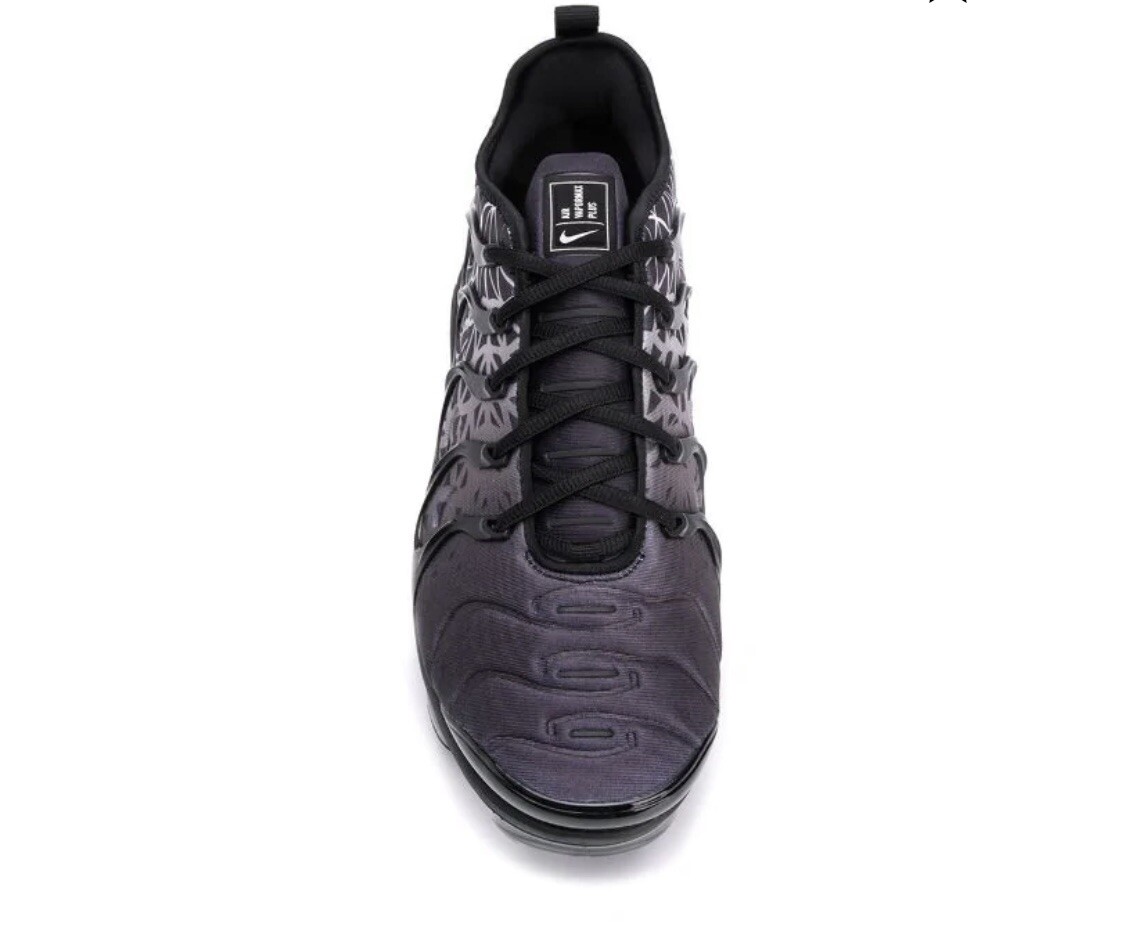 nike air vapormax plus geometric active fuchsia black