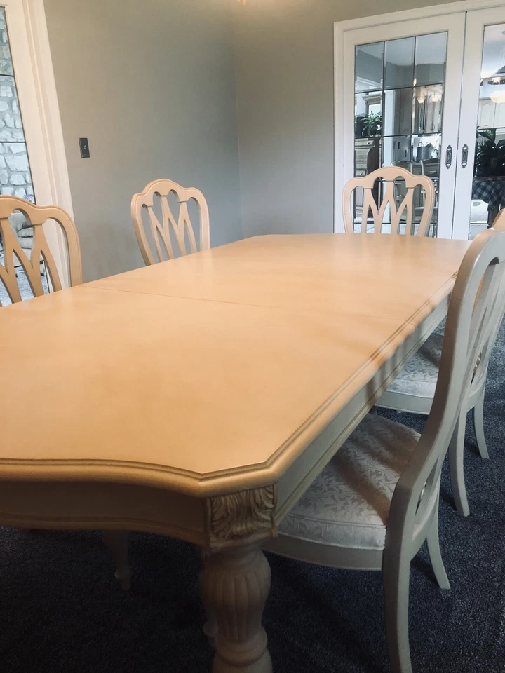 Stanley Furniture Dining Room Set - Image 2 of 4