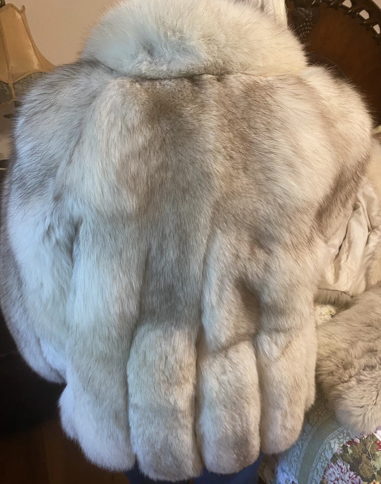 Fox Fur Luxury Jacket/coat By Saga Fox - Image 3 of 4
