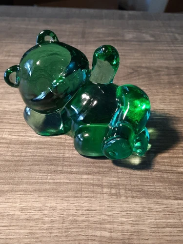 Fenton Emerald Green Bear Art Glass Figurine Laying Waving Original Label