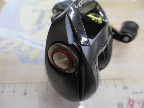 Daiwa STEEZ 100SH Right Handle Baitcasting Fishing Reel JAPAN 00614064 Rank B - Picture 3 of 7