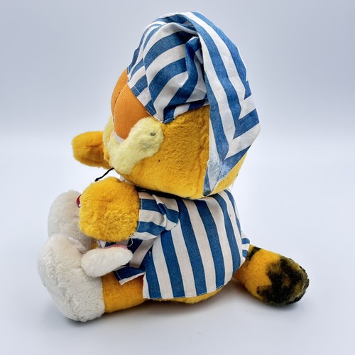 2003 Gemmy Garfield Plush Pajama Jammin Garfield Talks & Sings HOT STUFF Works - Picture 4 of 6