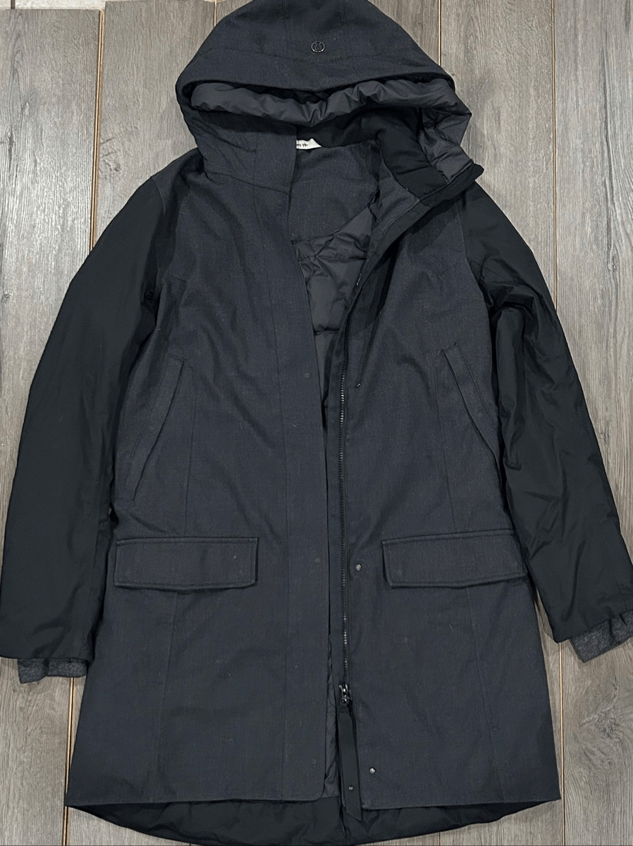 Lululemon vintage Coat Sz 10