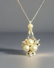 EXQUISITE ESTATE FIND Vintage Mikimoto Akoya Pearl Sterling Pendant Necklace 4gm
