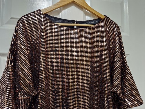 Ladies Bronze Sequin Bell Sleeve Top Size 20 Evening Occasion Size 20 - Picture 4 of 7