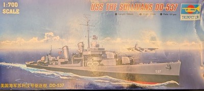 VINTAGE TRUMPETER 1:700 SCALE USS THE SULLIVANS DD-537 PLASTIC MODEL KIT