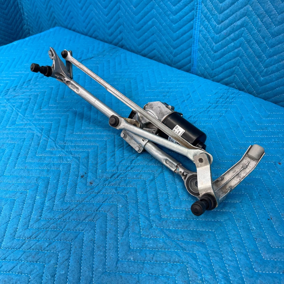 2006–2011 宝马 325I E90 前挡风玻璃刮水电机联动原始设备制造商 7161711,99K — 第 4/4 张图片