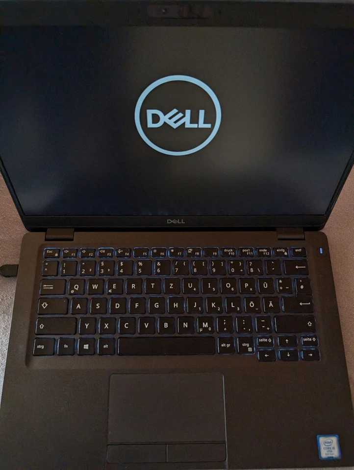Dell Latitude 5300 · i5-8365U · 16GB · 256GB, Foto 1 von 5