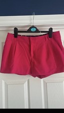 Ladies casual shorts  from H&M size 12 with front pockets Excellent Condition