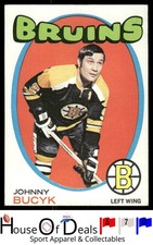 1971-72 Topps #35 Johnny Bucyk Boston Bruins NHL Hockey Card