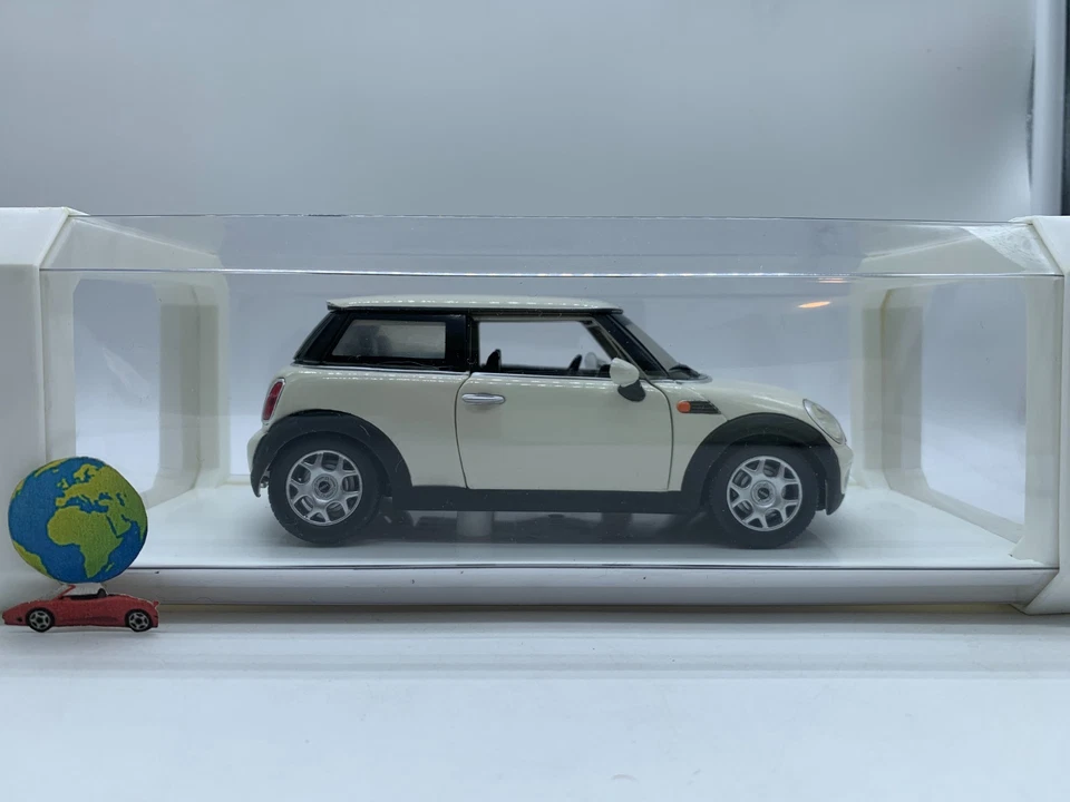 New Ray Mini Cooper 2008, scala 1:24 - 1:25, vintage (3332) - Immagine 4 di 4