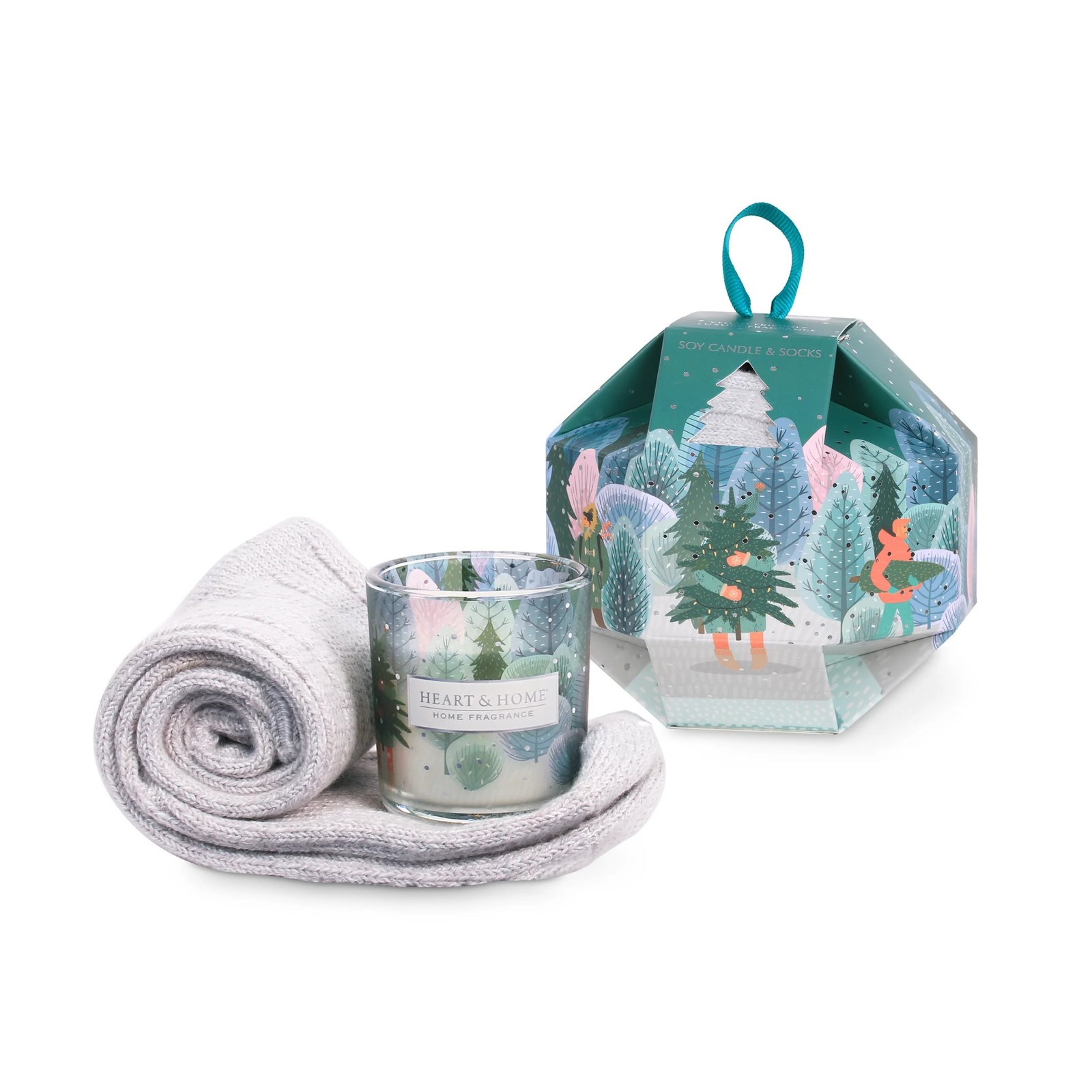 B&Q -  Christmas Tree Scented Home Fragrance Soy Candle With Socks Gift Set - Image 2