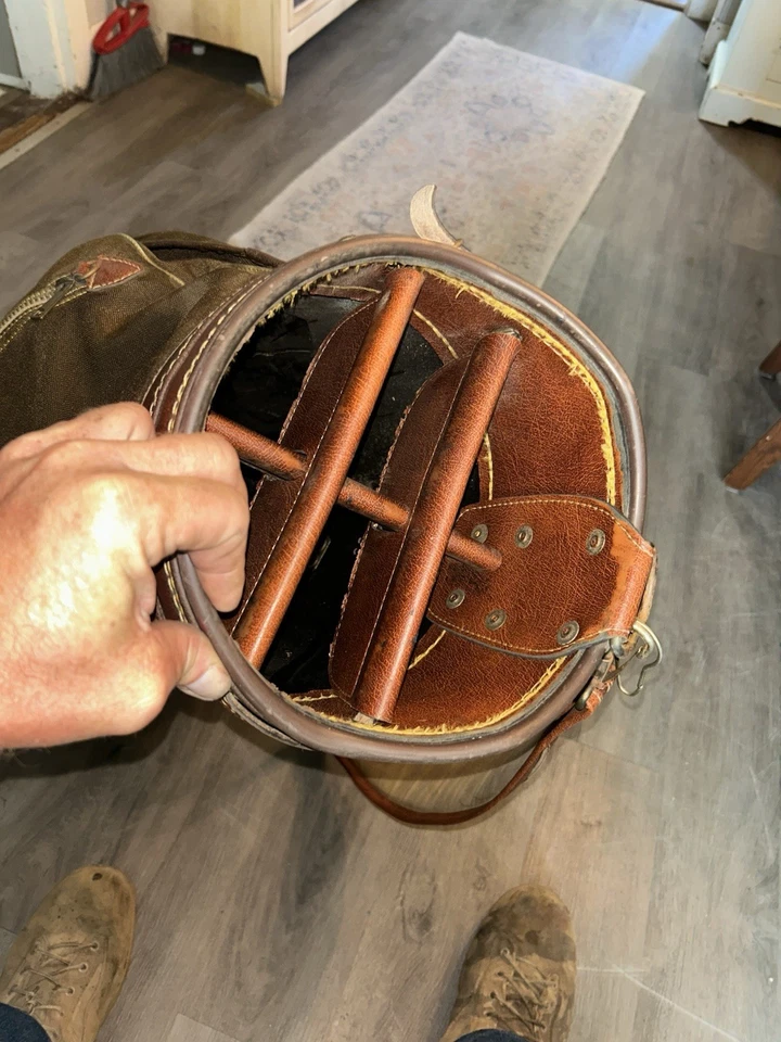 Bolsa de golf Spalding vintage lino marrón hecha en EE. UU. correa de piel seminueva excelente Foto 4 de 4