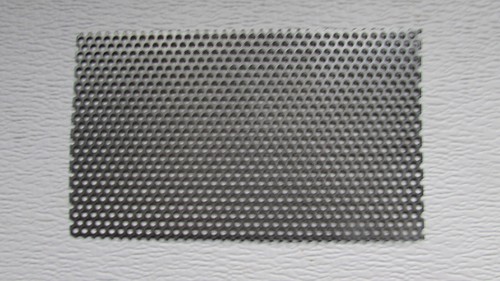 1/8" HOLES--18 GAUGE 304 STAINLESS STEEL PERFORATED SHEET --4-1/4" X 7" - Picture 4 of 20